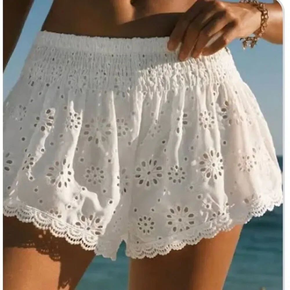 Italian made 4giveness white eyelet elastic waist swimsuit cover up shorts pure